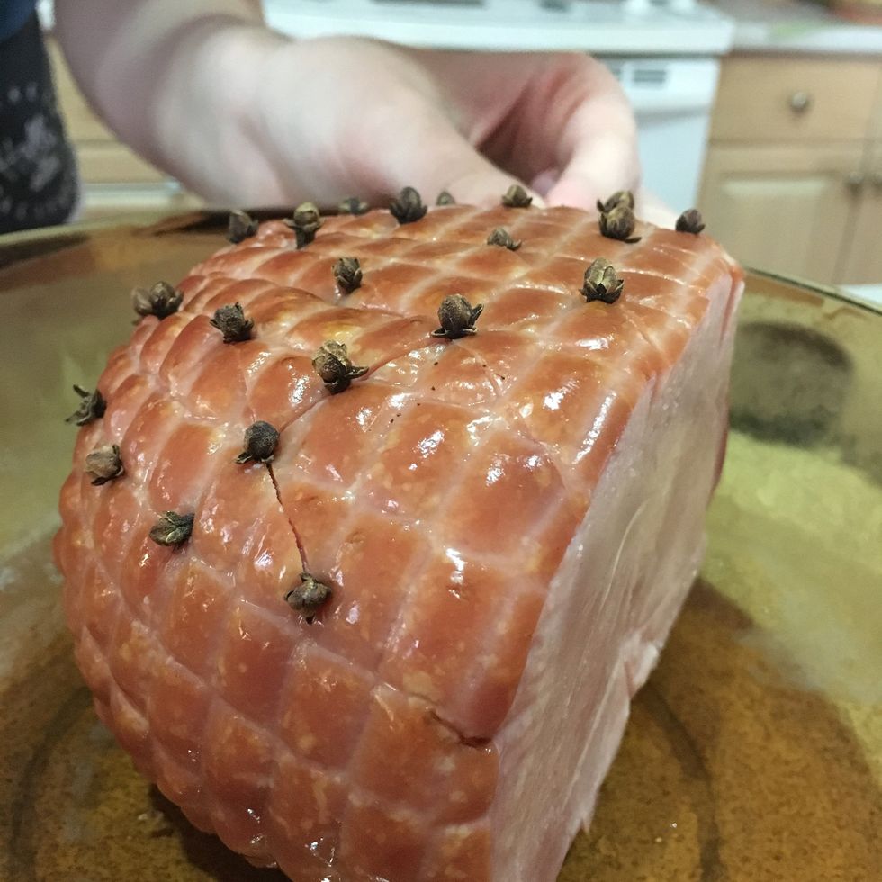 Stud the hame with whole cloves