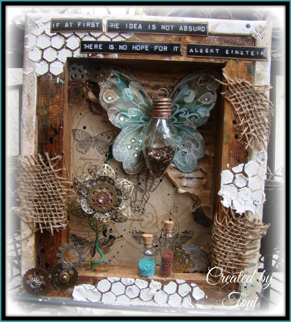 Such a fun project to make... sometimes I don't know when to stop, but that's the beauty of art, it all depends on when you call it quits.