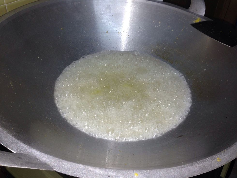 Sugar syrup is ready.