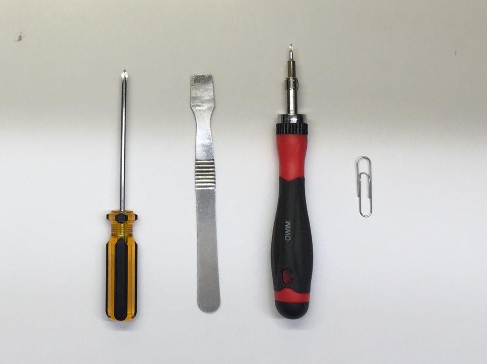 SUPPLIES: 1x Small Crosshead Screwdriver, 1x metal Spudger, 1x T5 Torx Screwdriver and 1x Metal Paperclip