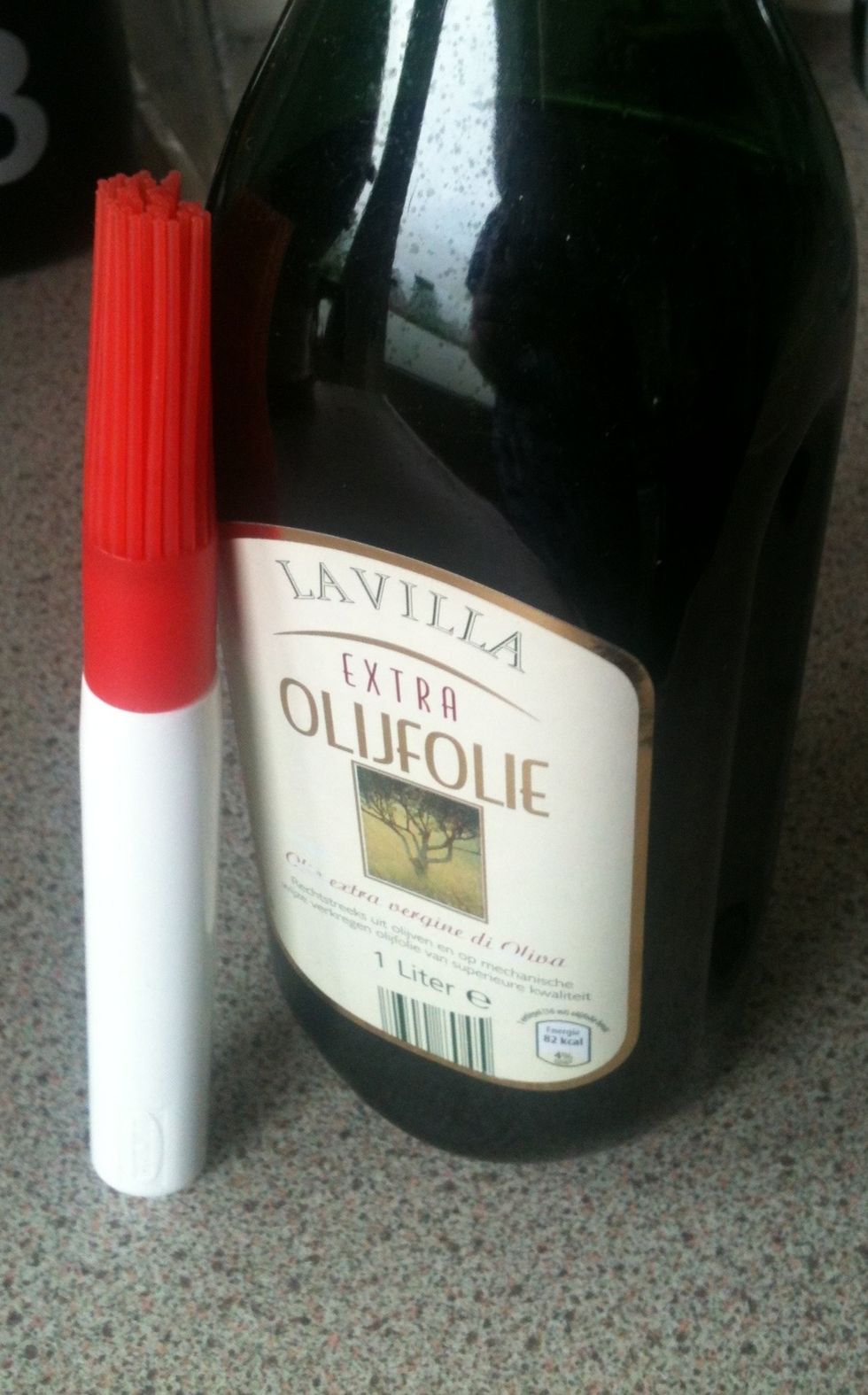 Supplies: olive oil (any would do) and a cooking brush. I use this small one, works easier on the pastry :)