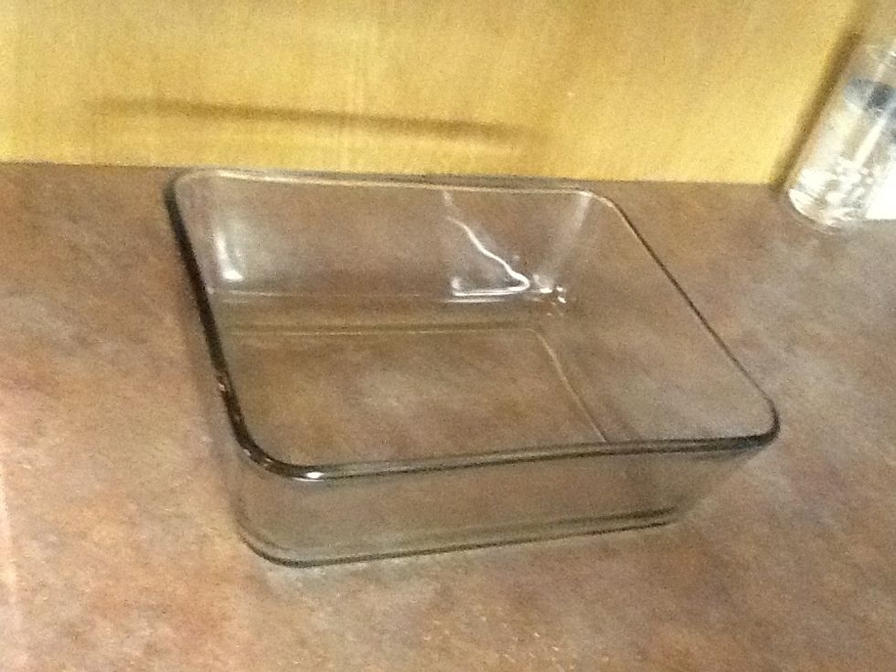 Supply: Glass dish
