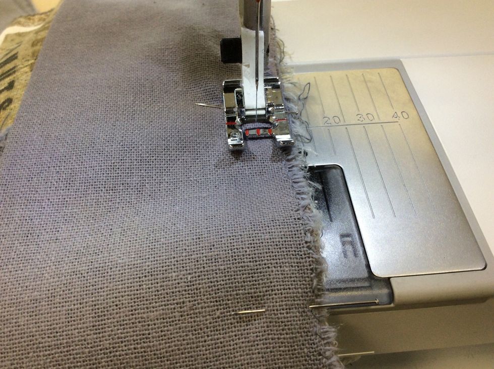 Sy fast kanten med en cm s\u00f6msm\u00e5n.