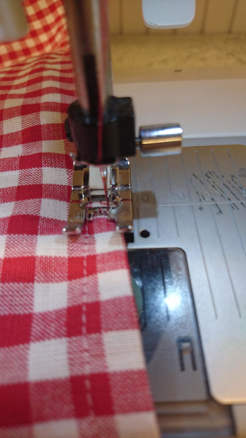 Sy i kanten p\u00e5 p\u00e5sen, sy inte hop kanalen!