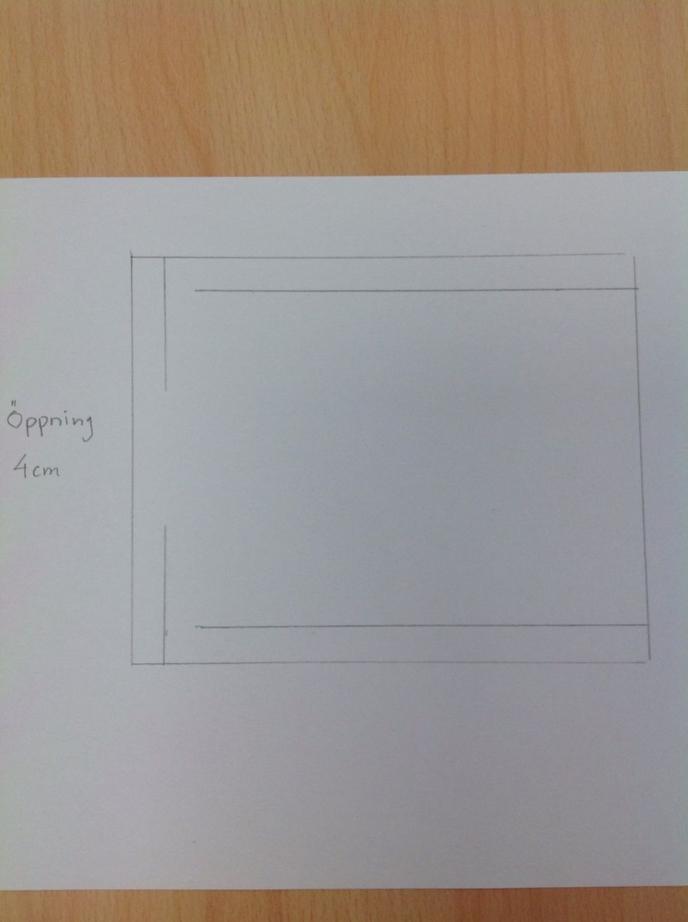 Sy med 1 cm s\u00f6msm\u00e5n enligt ritningen.