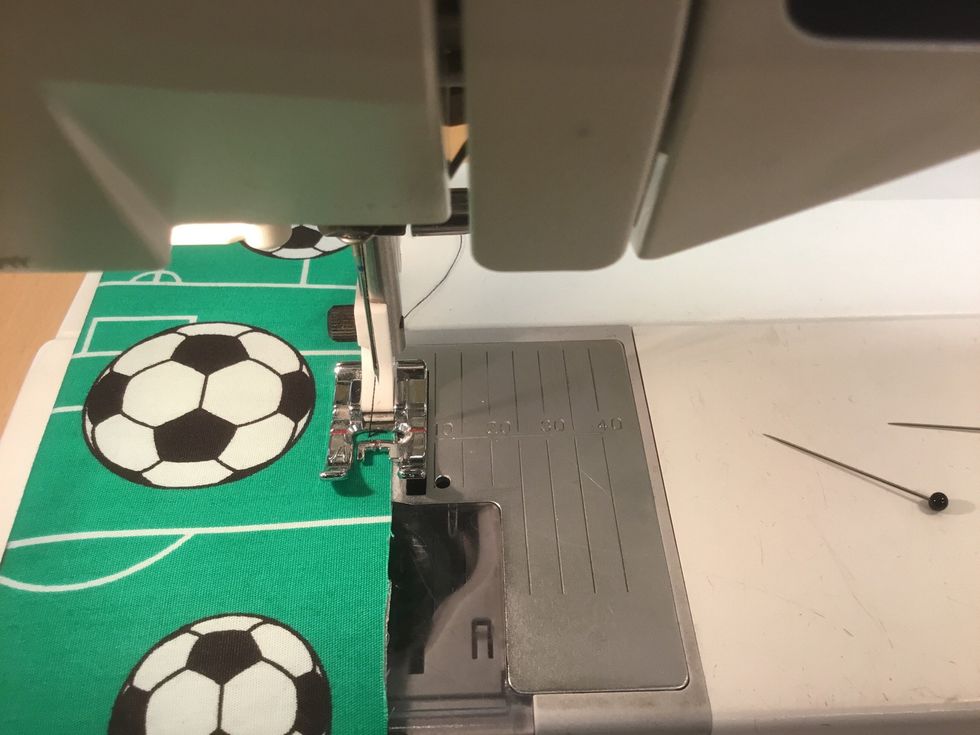 Sy zickzack runt hela bokm\u00e4rket.