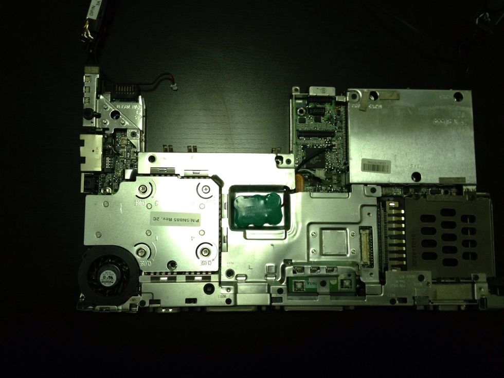 System with all plastics and unneeded pieces are removed including speakers we want a quiet Frame.