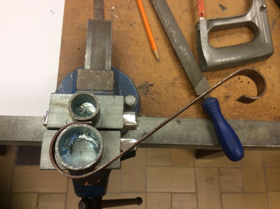 T\u00e4nk till! Vilket h\u00e5ll ska den andra bockningen vara p\u00e5? N\u00e4r du best\u00e4mt dig fixar du den ocks\u00e5.