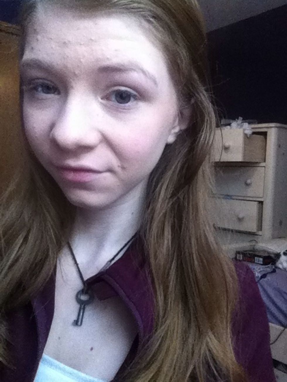 Ta-Da! Finish up with your everyday eye makeup and your ready to go (: