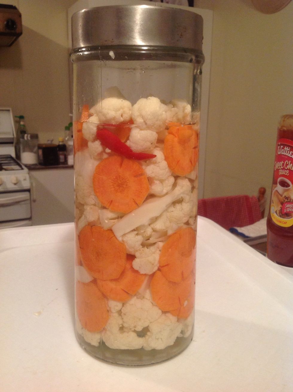 Ta da!!! I add chili because I love its flavor. U can do the same with garlic and shallot if u like. The broccoli and carrot are crunchy, sweet and sour enough to enhance your main dish as meat :)