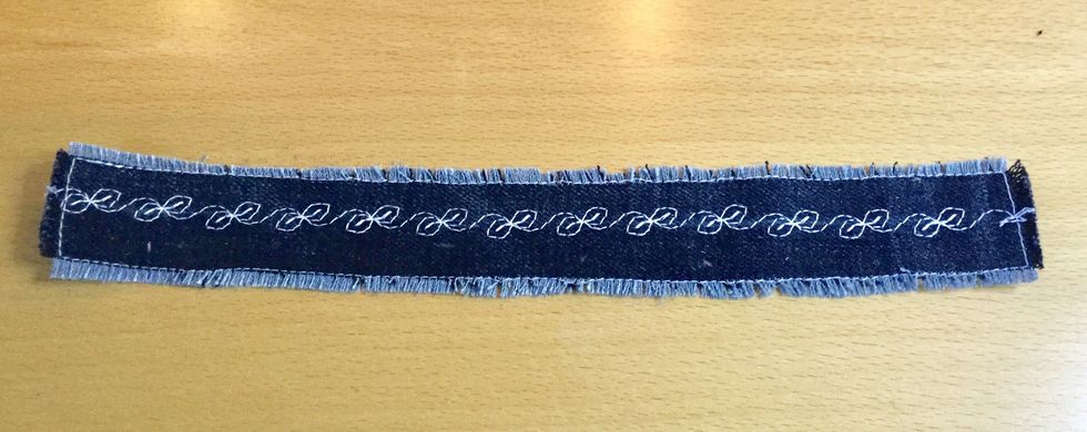 Ta Da. Nu har du sytt ett fint bokm\u00e4rke till dig sj\u00e4lv eller kanske en g\u00e5va.