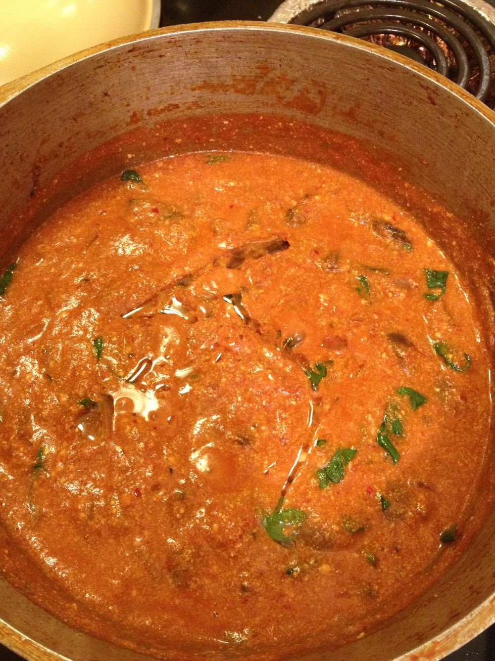 Ta-da! This is an amped up version of the sauce from the jar. It smells amazingggg. (You can see my drizzle of truffle oil)