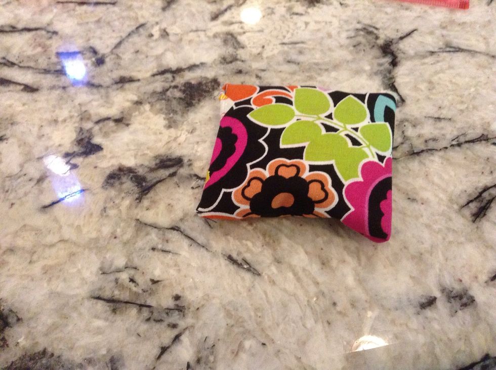 Ta-da you have a ice pack enjoy!