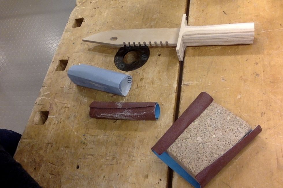 ta de 3 olika slip papprena och en korkkloss