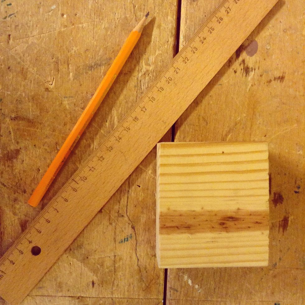 Ta fram den spillbit du har valt, en penna och en linjal.