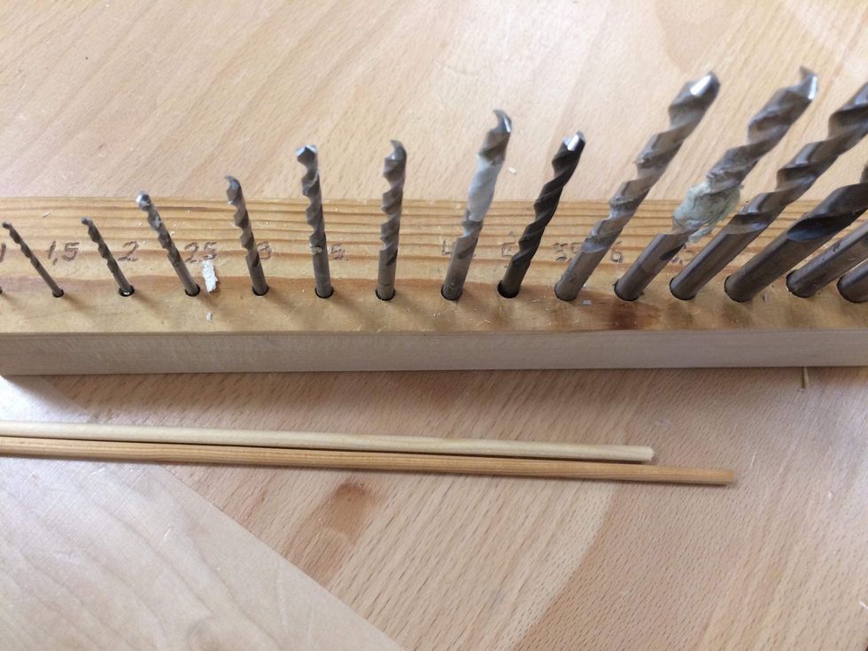 Ta fram rundstav ca 4-6mm