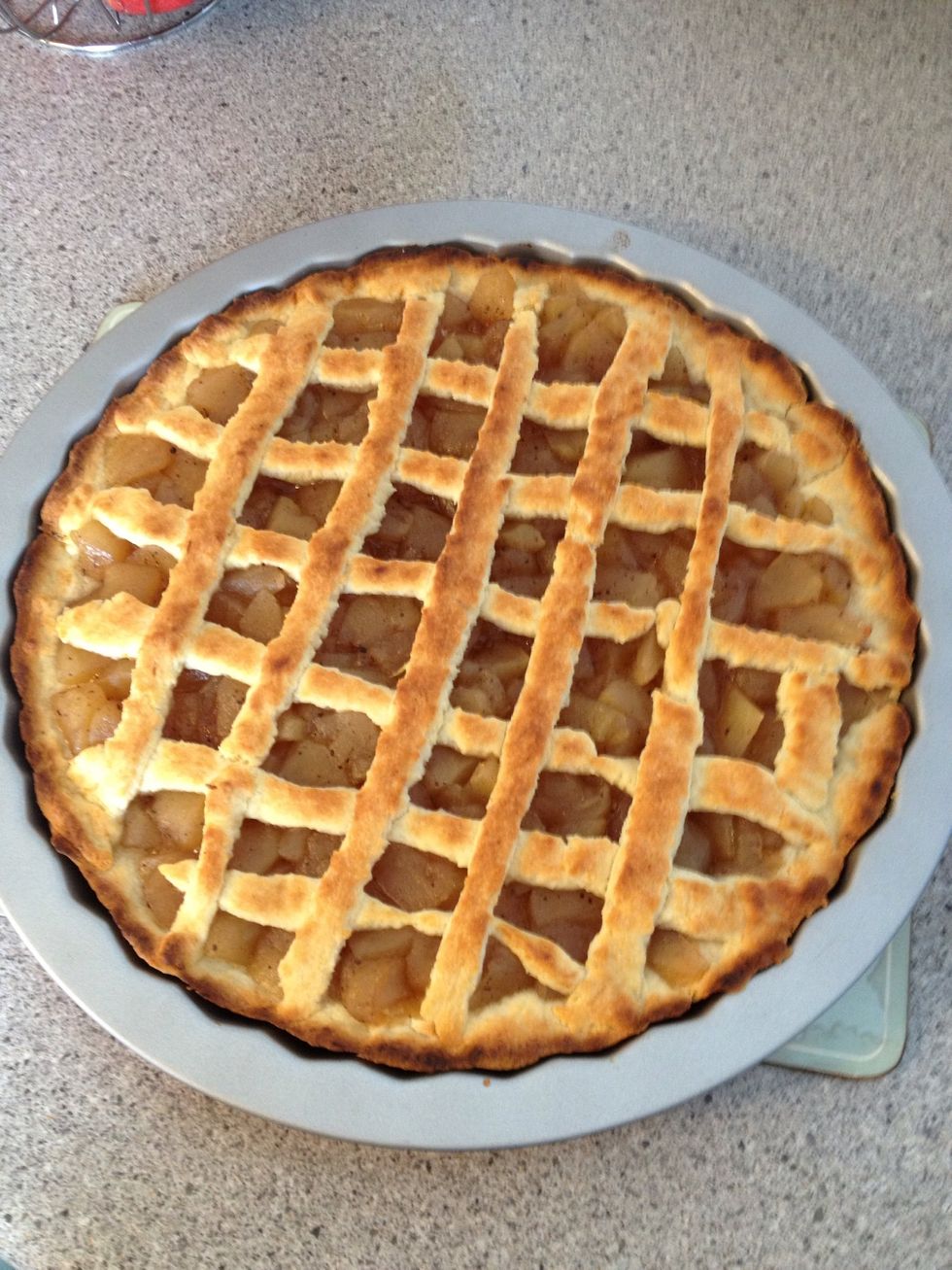 Taaadaaa :) apple pie is ready now :)