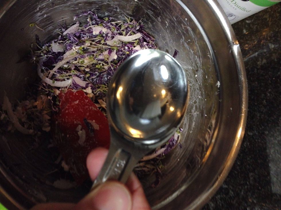 tablespoon white vinegar