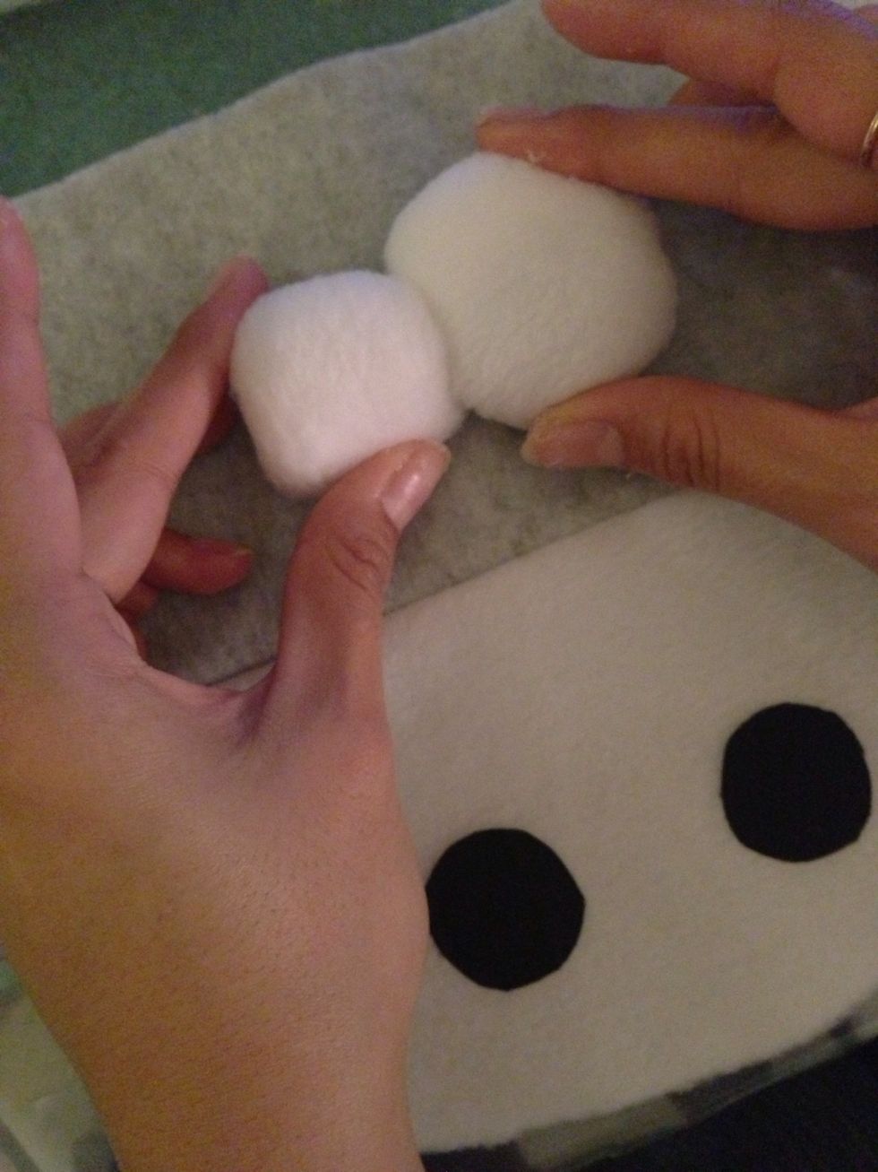 Tada ! Should look something like this :3 hahaha so cute place them down to see how ud like it. And get ready to glue them down onto the face