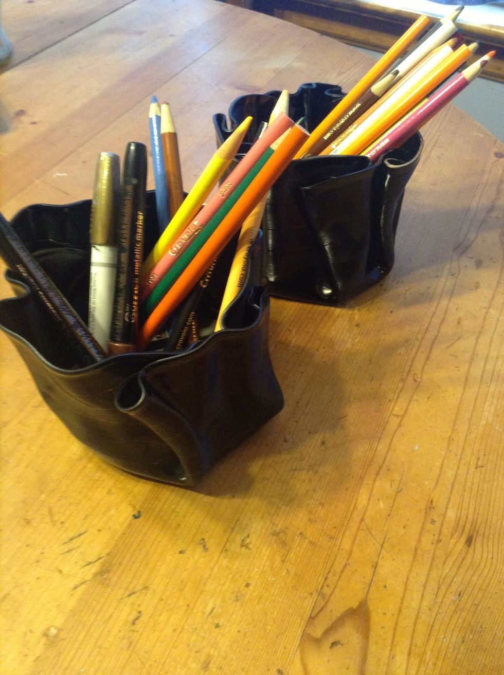 Tadaaa! Enjoy your record pencil holder! :)