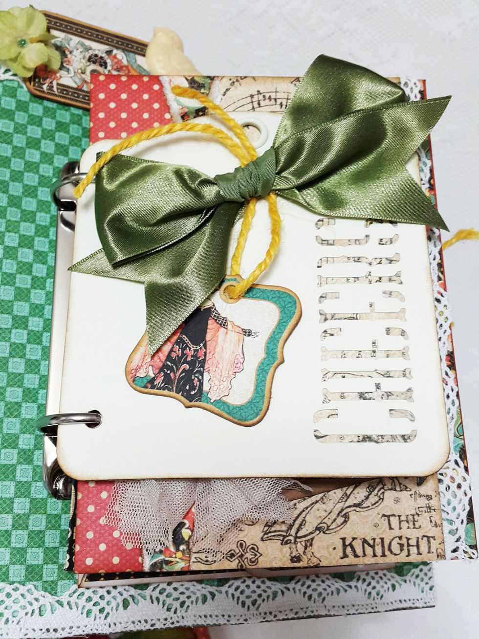 Tags are always good to add into the ring album, this can help adding interesting and dimensional