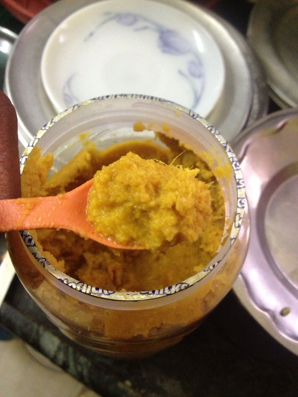 Take 1.5 tsp of ginger and garlic paste and add to the mixture