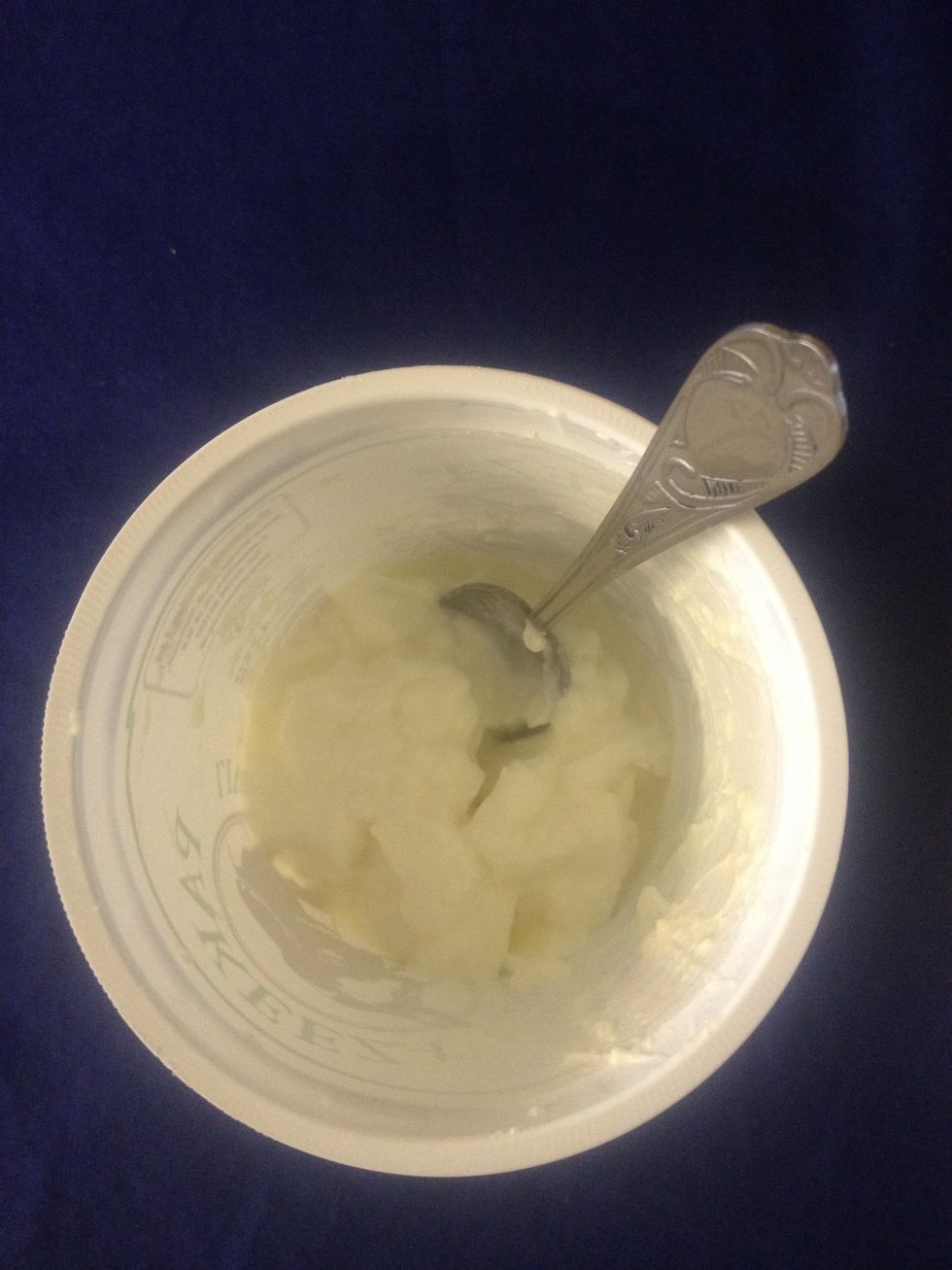 Take 150gms of whole milk yogurt