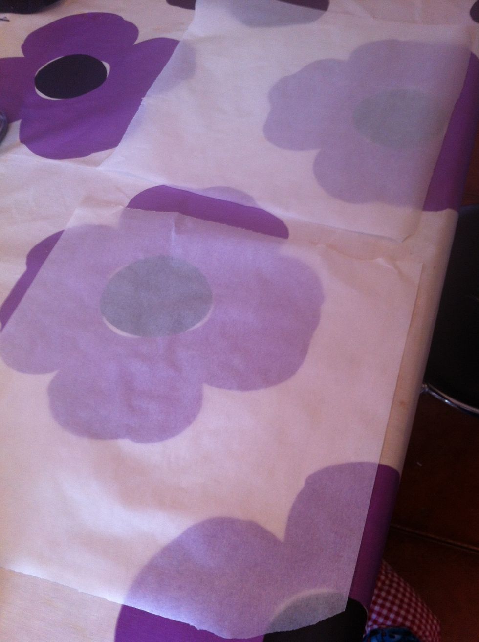 Take 2 baking paper sheets