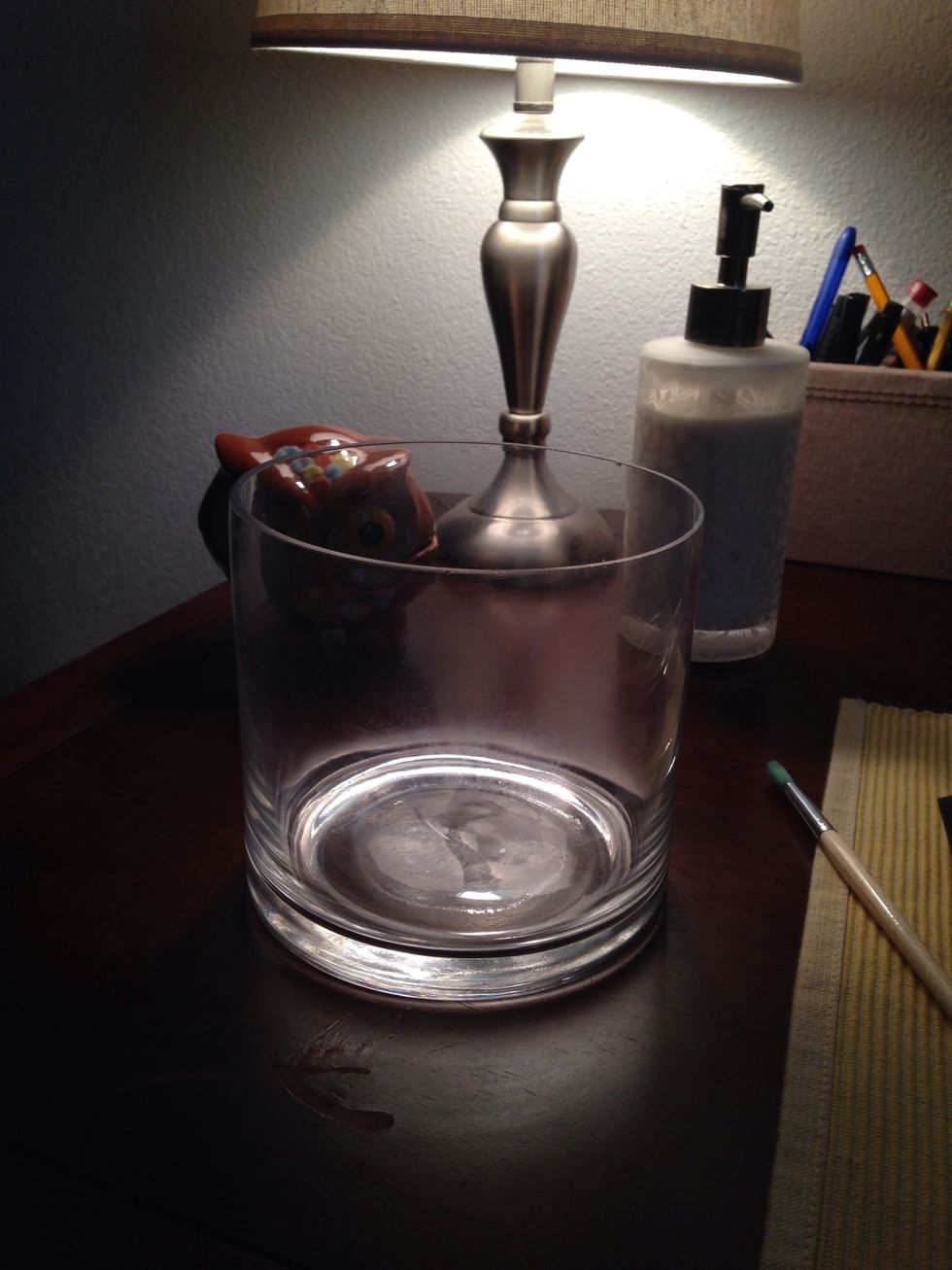 Take a clean glass vase or jar.