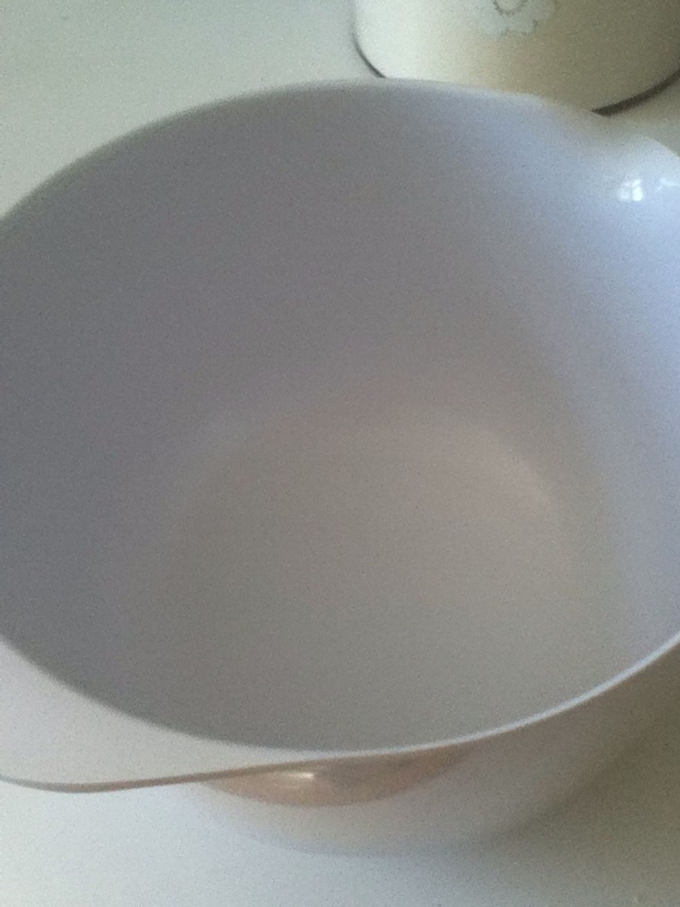 Take a clean mixing Bowl.