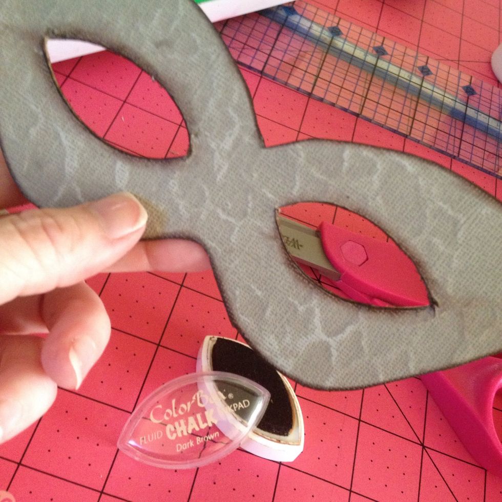 Take a Colorbox Catseye and ink the edges, on my other mask shown at the end- I just sanded it