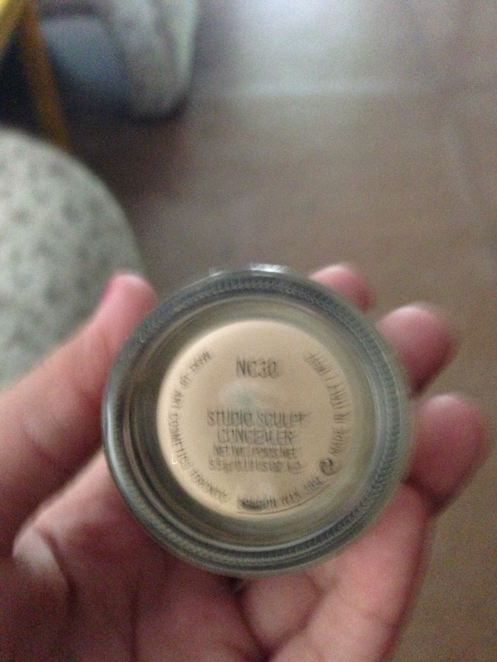 Take a concealer of your choice