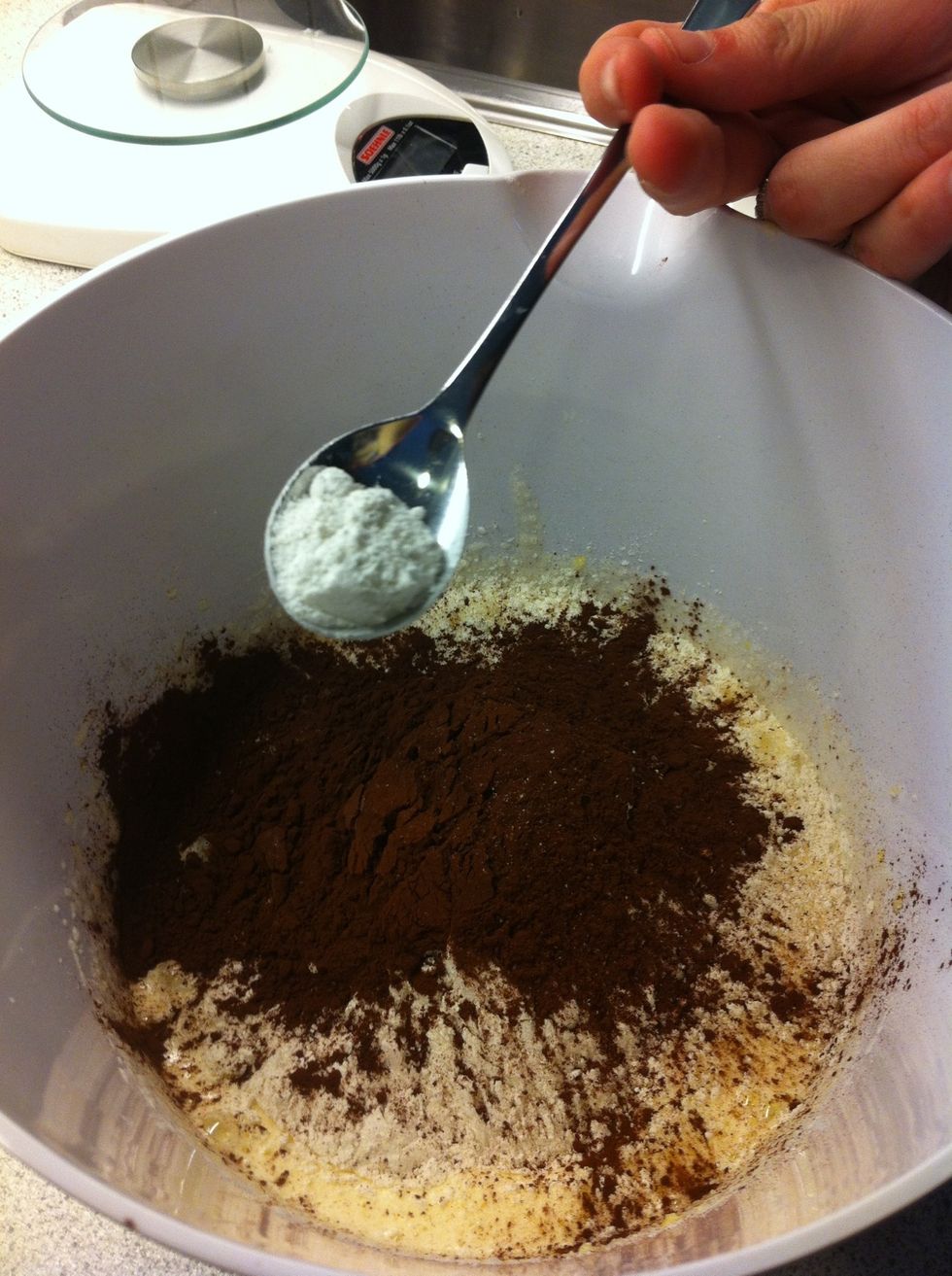 Take a half teaspoon af soda