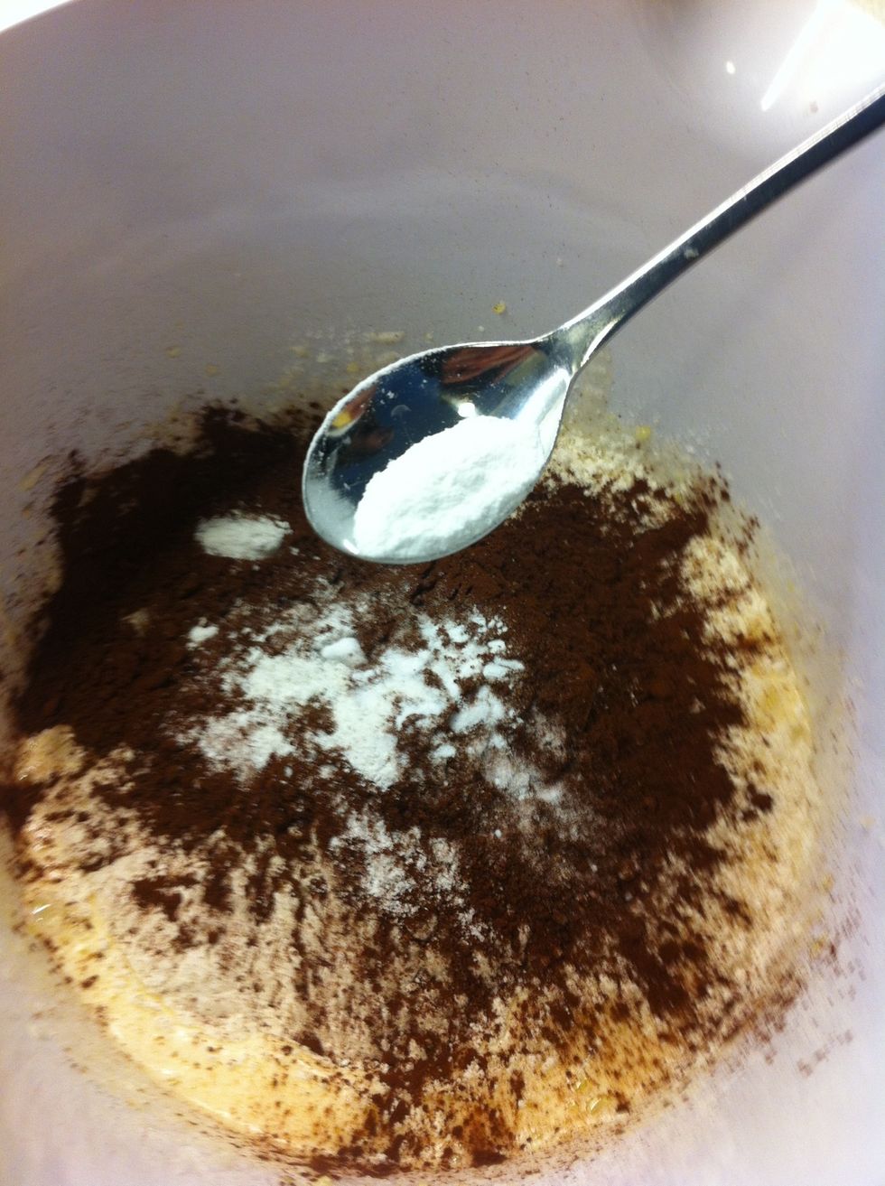 Take a half teaspoon vanilla sugar