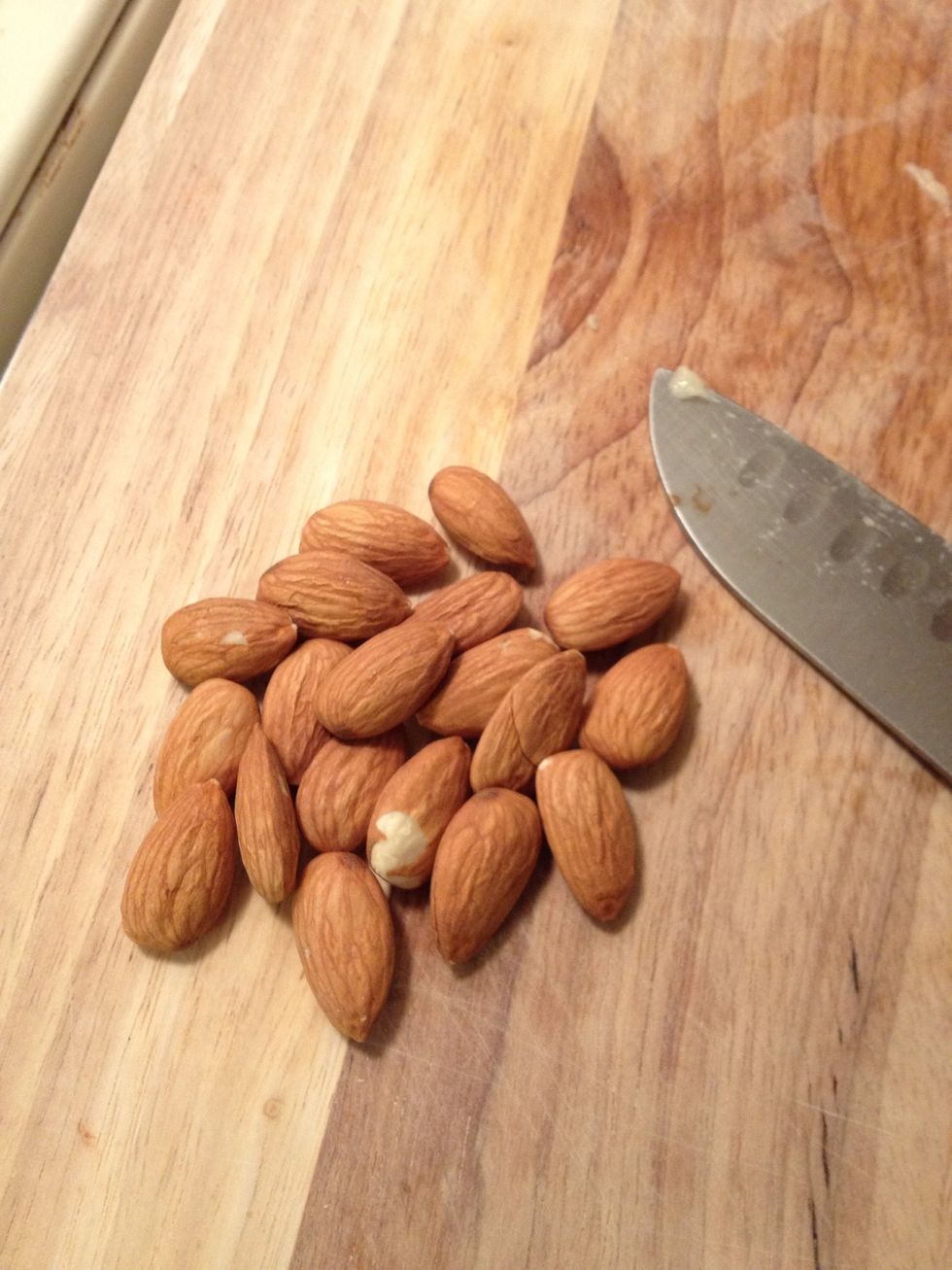 Take a handful of almonds. This gives the pancakes a nice nutty hearty flavor. And almonds are great for you!