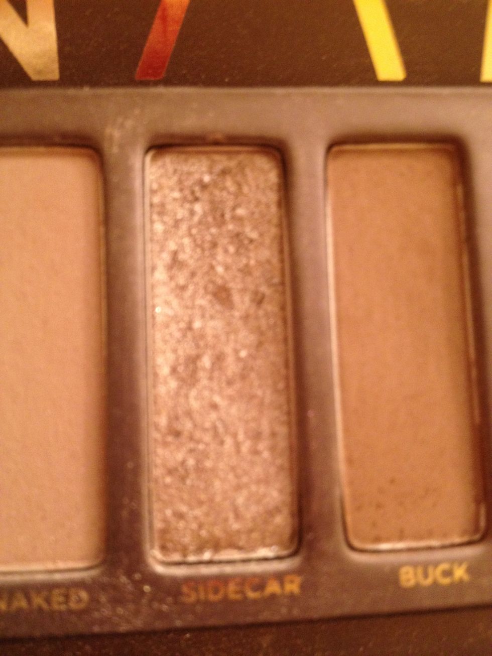 Take a neutral color. This is sidecar from the naked palette. I use this by itself because it's gorgeous by itself