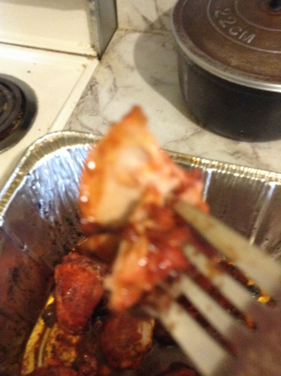 Take a piece of chicken to see if the inside is white and tender