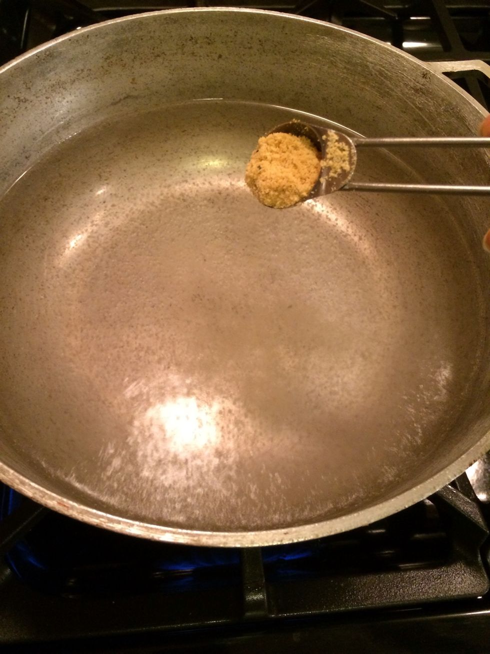 Take a pot and set it over high heat. Add about 3 1/2 cups of water. Bring it to a boil. When it does come to a boil add the chicken powder. I like to use knorr chicken flavor bouillon.\u263a\ufe0f
