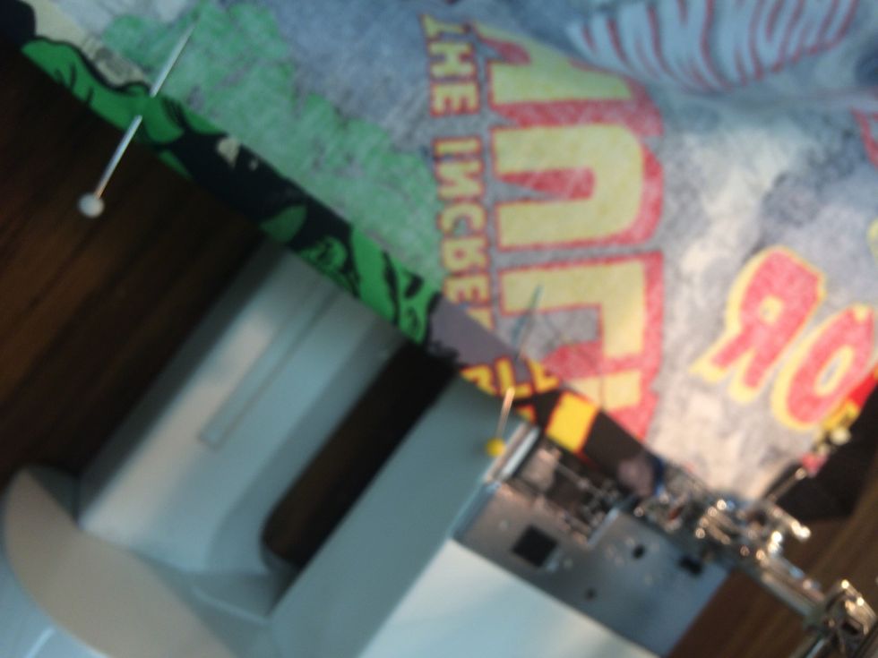 Take extension table off the machine- so you have room to sew around the top circle