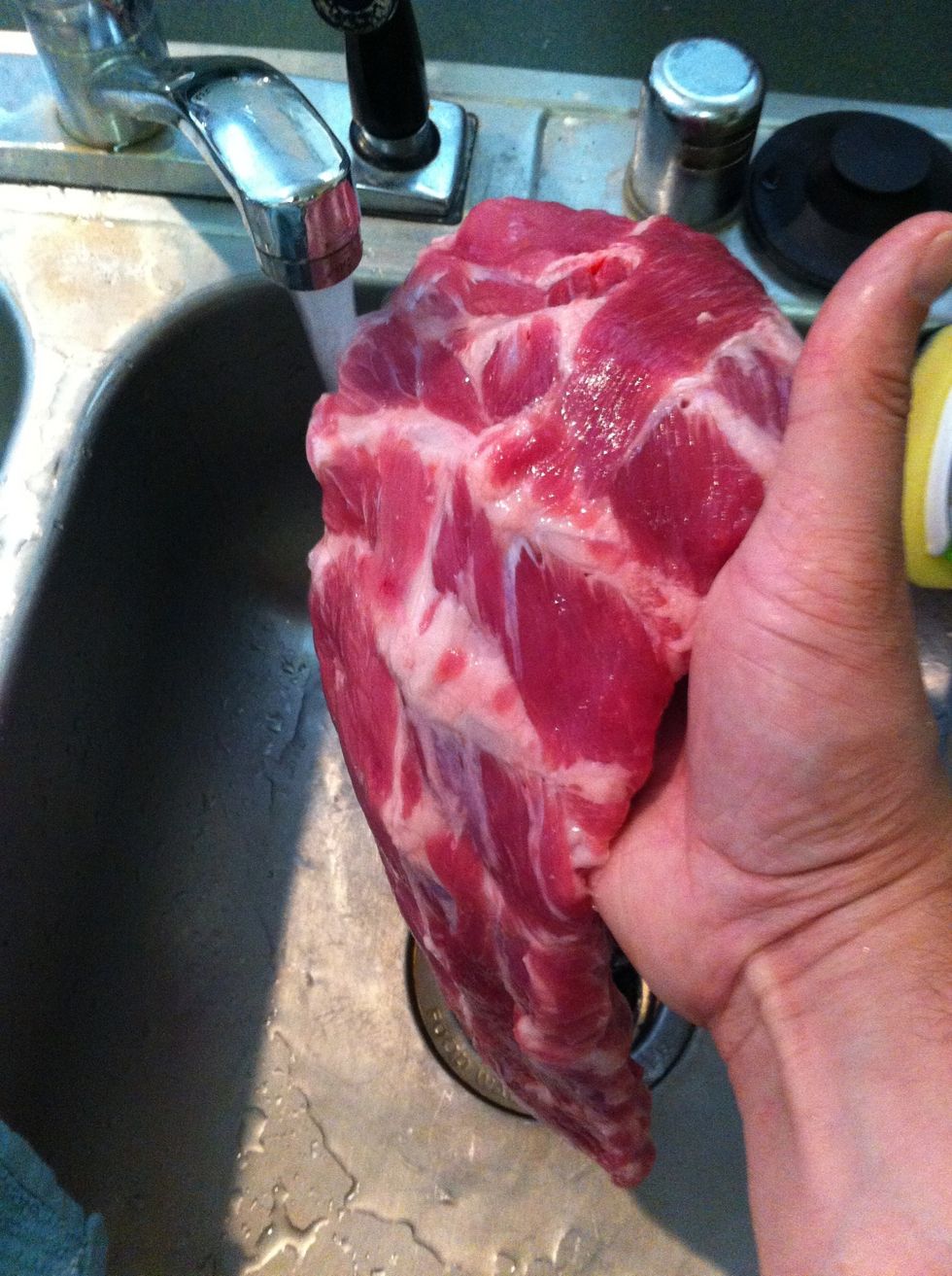 Take note of the weight of your ribs as this will determine the general cook time. Remove from packaging and rinse both sides of ribs under cool water.