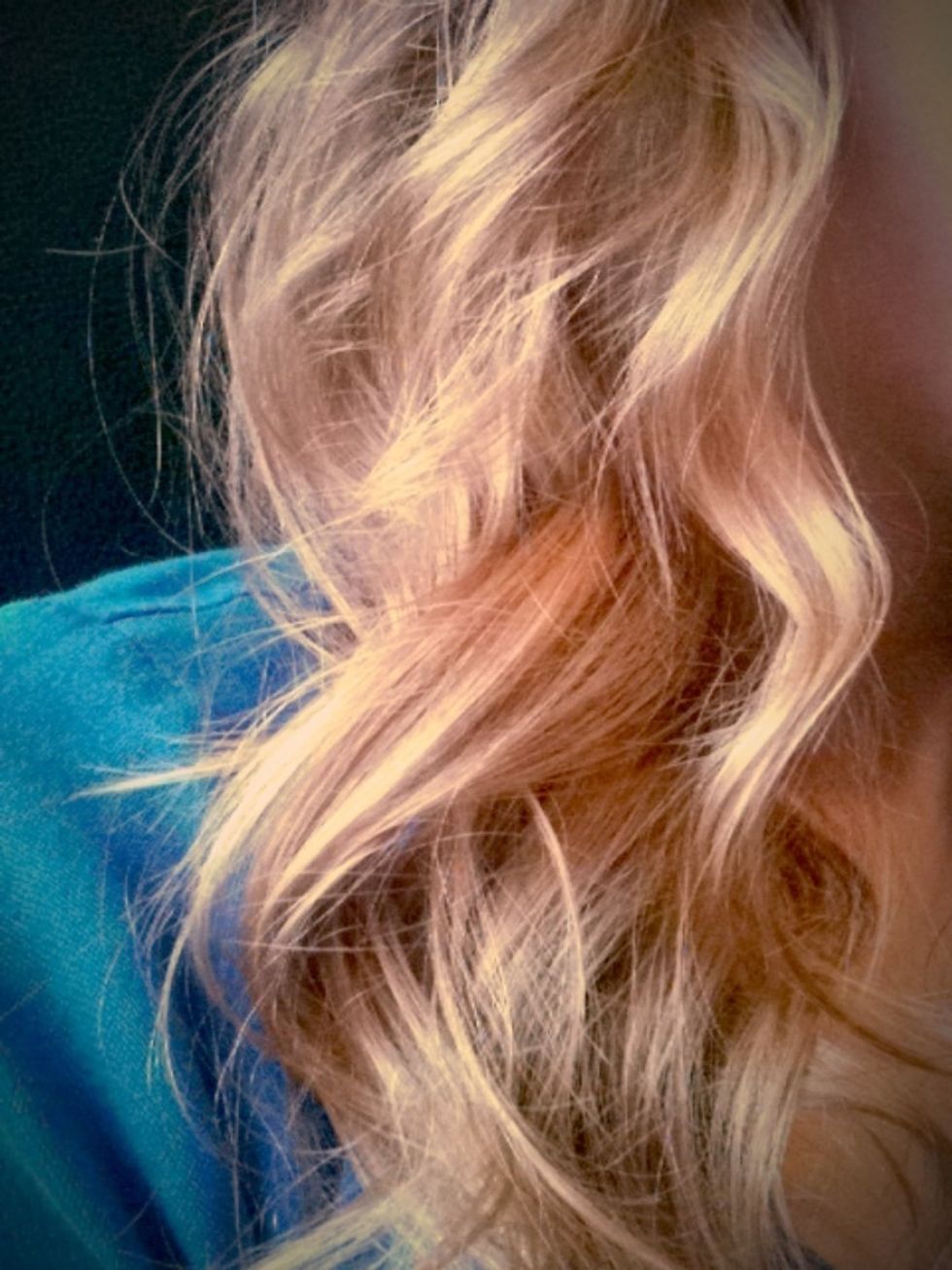 Take out the band just by pulling it back and shaking your hair loose, and revel in your beautiful curls!