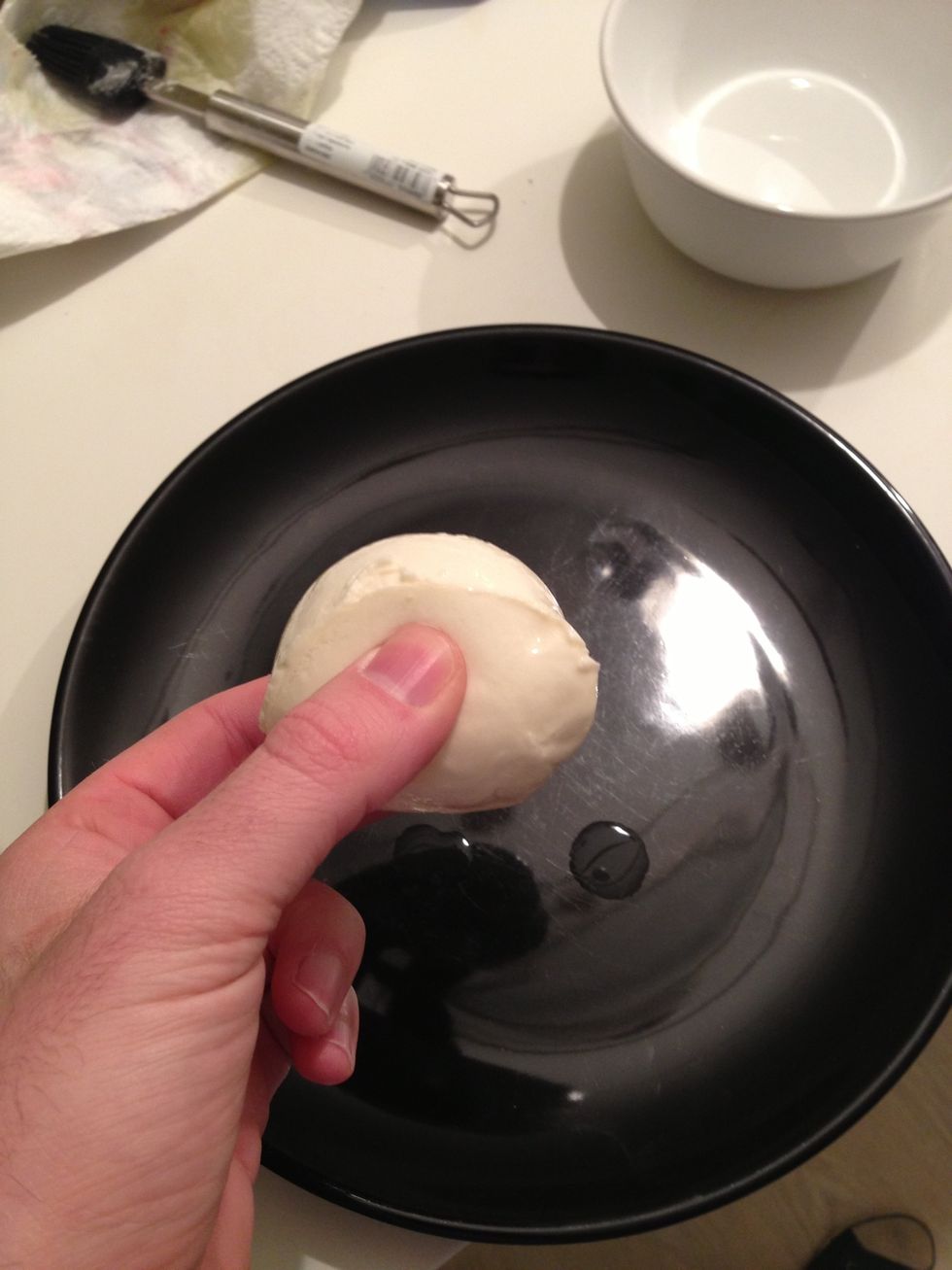 Take real mozzarella cheese. Must be not too much soft and you have to see drops pushing on it.