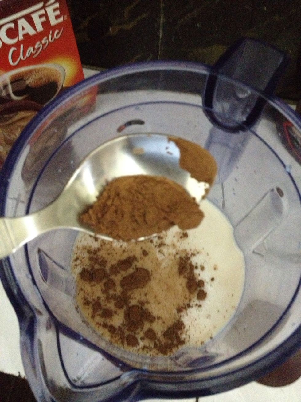 Take the blender and put all the ingredients except Hershey's syrup into it. Remember that the milk should be very chilled.