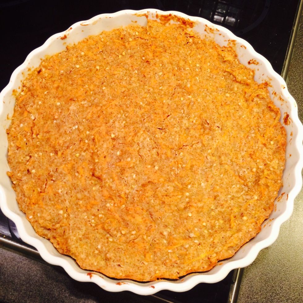 Take the cake out when golden. Let it cool completely before applying the frosting.