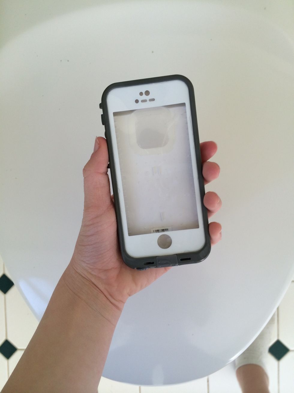 Take the case out of the water after 30 minutes.