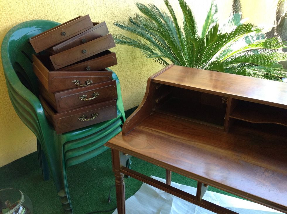 Take the drawers apart