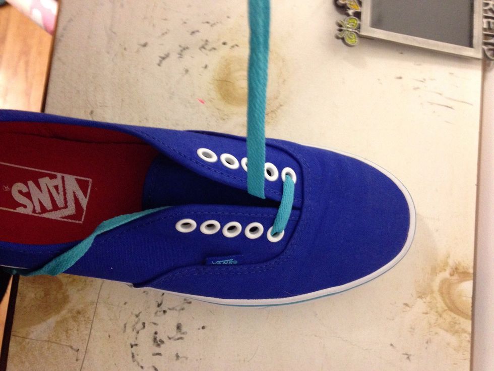 Take the lace to the left