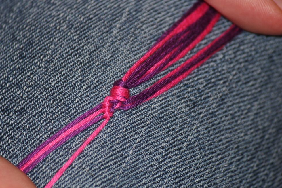 Take the outside string on the left and tie the foreword knot going right on the next three strings.