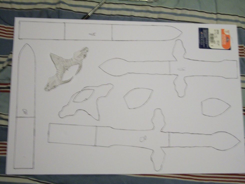 Take the pencil and trace the template onto the foam board.