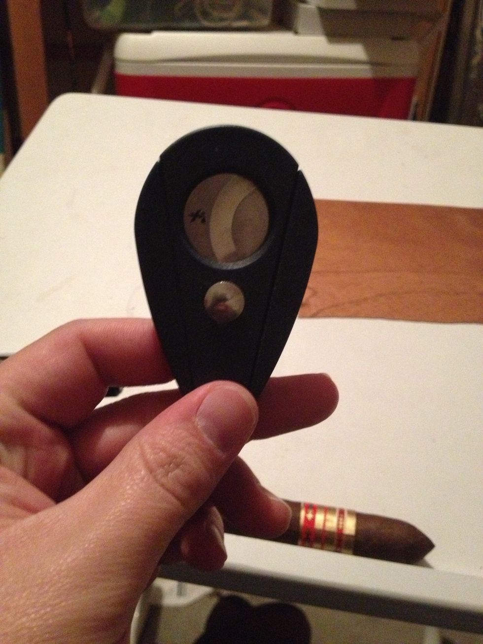 Take your cutter. I have a Xicar Guillotine, because it allows for easy cutting action.